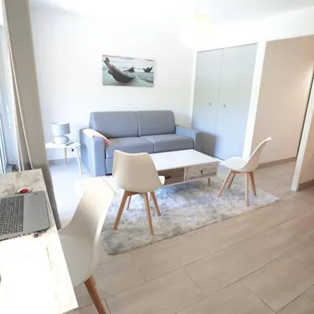 Petit Paradis Classe 3 Etoiles A 200m De La Plage! Terrasse-wifi-parking-clim *