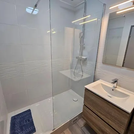 Petit Paradis Classe 3 Etoiles A 200m De La Plage! Terrasse-wifi-parking-clim